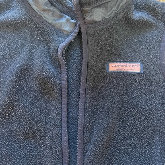 GUC Vineyard Vines Fleece Vest (missing tag) - Picture 4 of 6